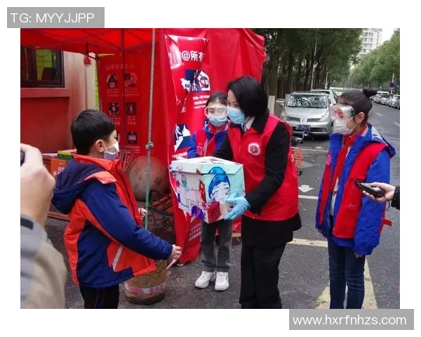 足球球星暖心行动为贫困地区孩子送上御寒秋衣温暖整个寒冬